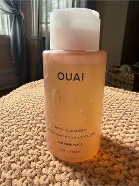 OUAI Melrose Place Body Cleanser - Peach